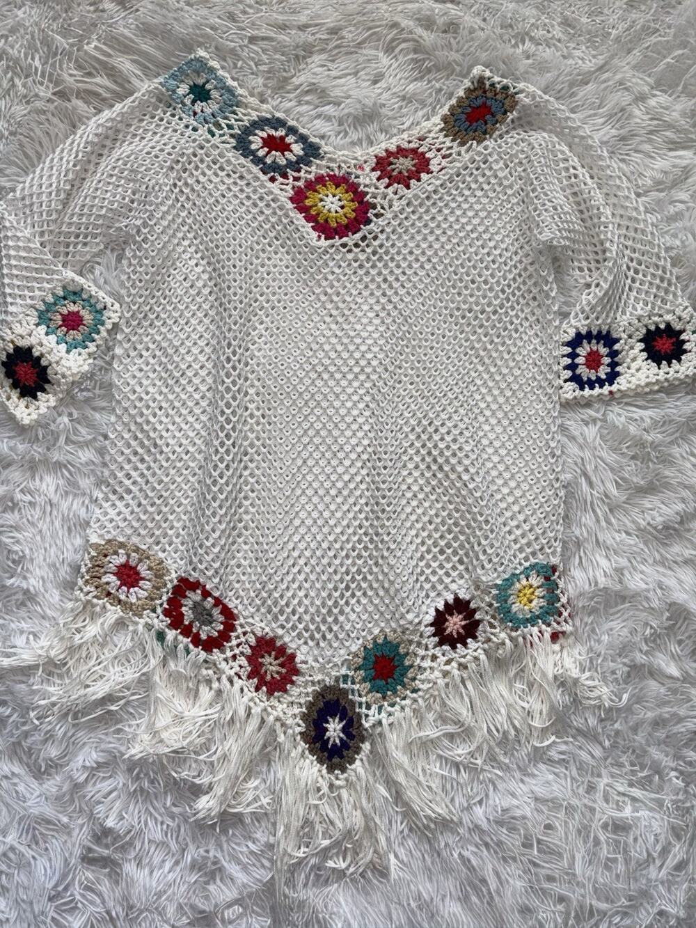 India Boutique White Crochet Fringe Bottom Top/cover Up. Great Shape, Pretty